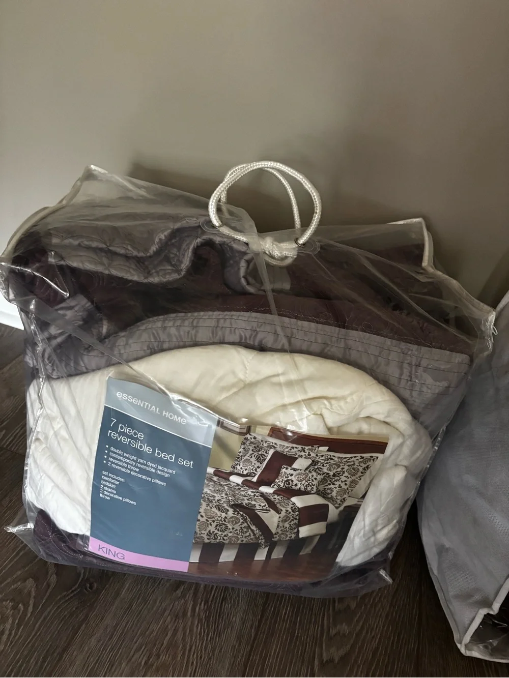 Essential Home 7-Piece Reversible King Bed Set - White and Dark Brown